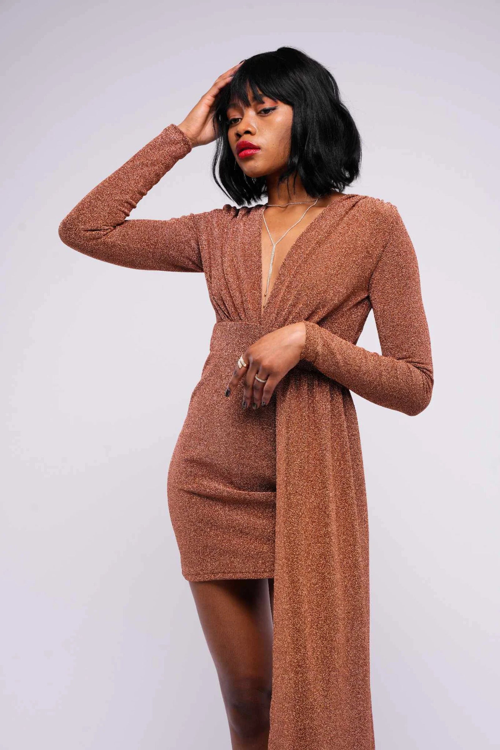 Brown brilliant dress (Semi cut)